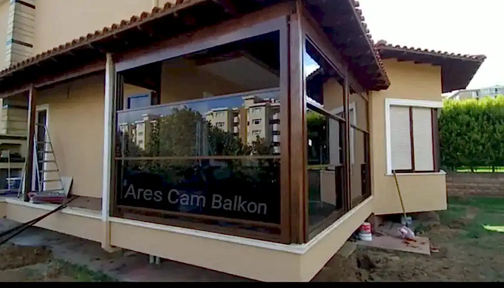 Elektrikli Motorlu Uzaktan Kumandalı Otomatik Giyotin Cam Balkon Metrekare m2 Fiyatları 2026